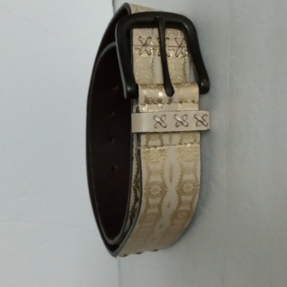 Genuine Leather Belt  Cream and Gold Design Size S Preowned - Picture 1 of 7